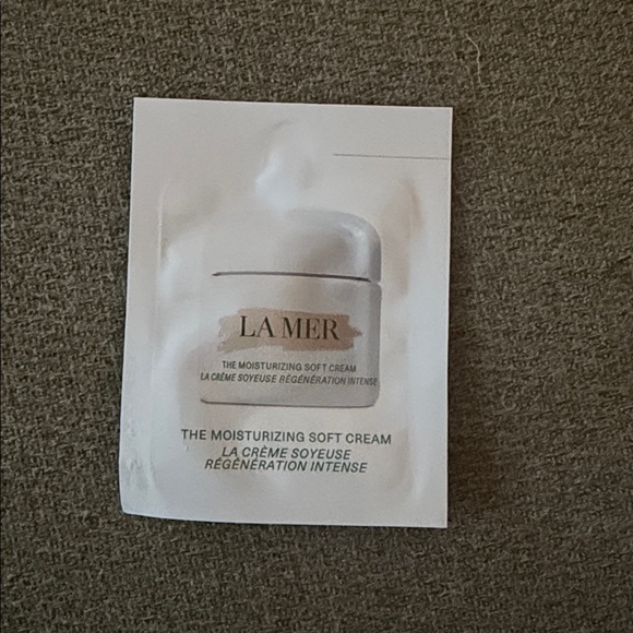 Beauty Sample Set - Picture 15 of 15